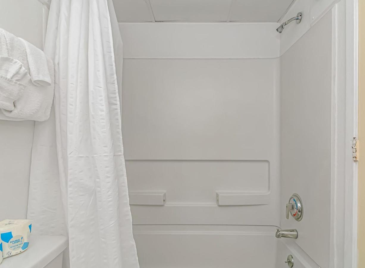 Renovated And Modern! Beautifully Updated Queen Suite! Sea Mist Resort 50410 Perfect For 2-4 Guests! Миртл-Бич Экстерьер фото